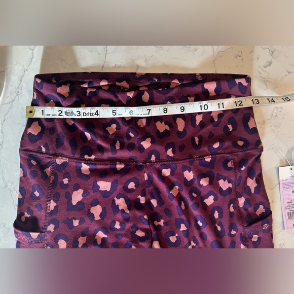 🥰 2/$15 Wild fable purple cheetah leggings - Picture 7 of 9